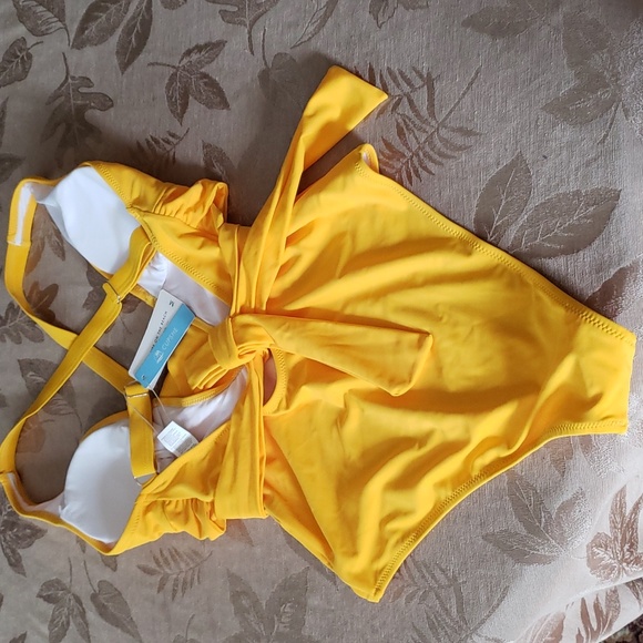 Cupshe One-Piece Swim Suit - Picture 3 of 4